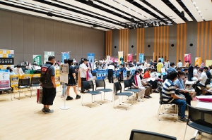 学びリンクは、7月21日（日）、ライトキューブ宇都宮1F（栃木県宇都宮市）にて、『通信制高校・サポート校合同相談会』を開催しました。
