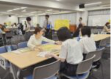 さくら国際高等学校東京校では、在学中に進路について考える機会を豊富に設けています。 9月の1週目は全学年対象で、外部の進路ガイダンスに参加しました。