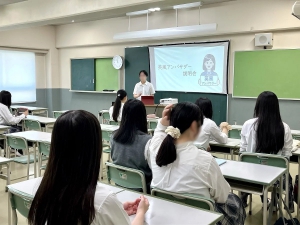 英風高等学校では、このたび「英風アンバサダー」制度を新たに立ち上げました。  在校生自身の表現で本校の魅力を発信してもらうことで、よりリアルな学校生活の様子を広く伝えていきたいという思いから、この制度がスタートしました。