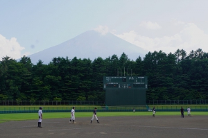 高等専修学校がスポーツ競技を競う全国大会「全国高等専修学校スポーツ大会」（主催：全国高等専修学校協会・NPO高等専修教育支援協会）が山梨県富士吉田市で始まりました。
