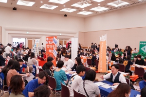 学びリンクは9月23日（火）に神奈川県横浜市のパシフィコ横浜にて、『通信制高校・サポート校合同相談会』を開催いたしました。
