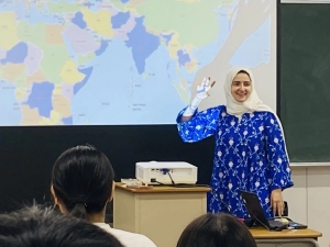 湘南一ツ星高等学院は、異なる国籍や文化的背景を持つ人々が互いを尊重しながら共に生きる「多文化共生社会」の実現を目指し、定期的に国際理解講座を実施しています。