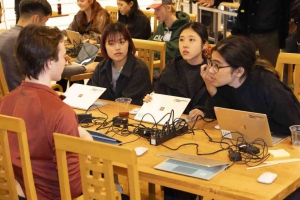 オンラインで様々な学びを提供するZEN大学（学校法人日本財団ドワンゴ学園）が、日本財団の支援により提携が実現したミネルバ大学（米国）と、初の協働プログラムを実施しました。