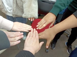 ワオ高等学校  東京・大阪・岡山の各キャンパスの生徒たちが、2026年2月11日に開催された探究学習の成果発表大会「クエストカップ2026」に出場しました