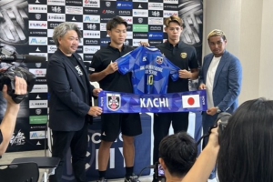 AIE国際高等学校サッカー部は、8月からJ2リーグを舞台に戦う「栃木シティ」、およびオーストリア2部リーグの「SWブレゲンツ」との間で、友好協力協定を締結しました。